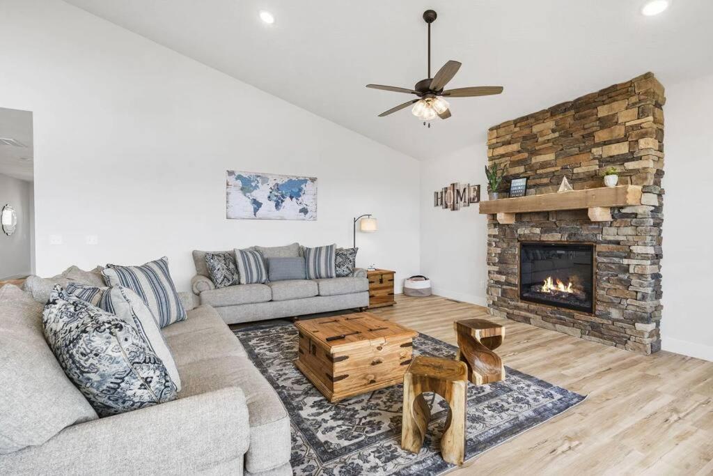 The Lake Fish-Amazing Views-Sleeps 24-Indoor-Outdoor Pools Branson Exteriér fotografie
