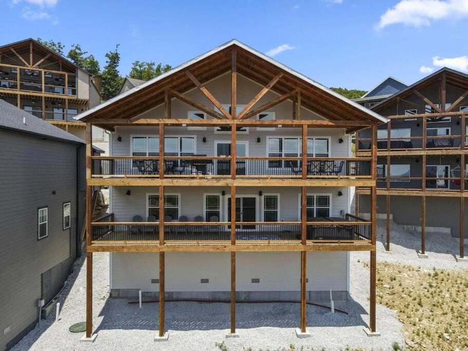 The Lake Fish-Amazing Views-Sleeps 24-Indoor-Outdoor Pools Branson Exteriér fotografie