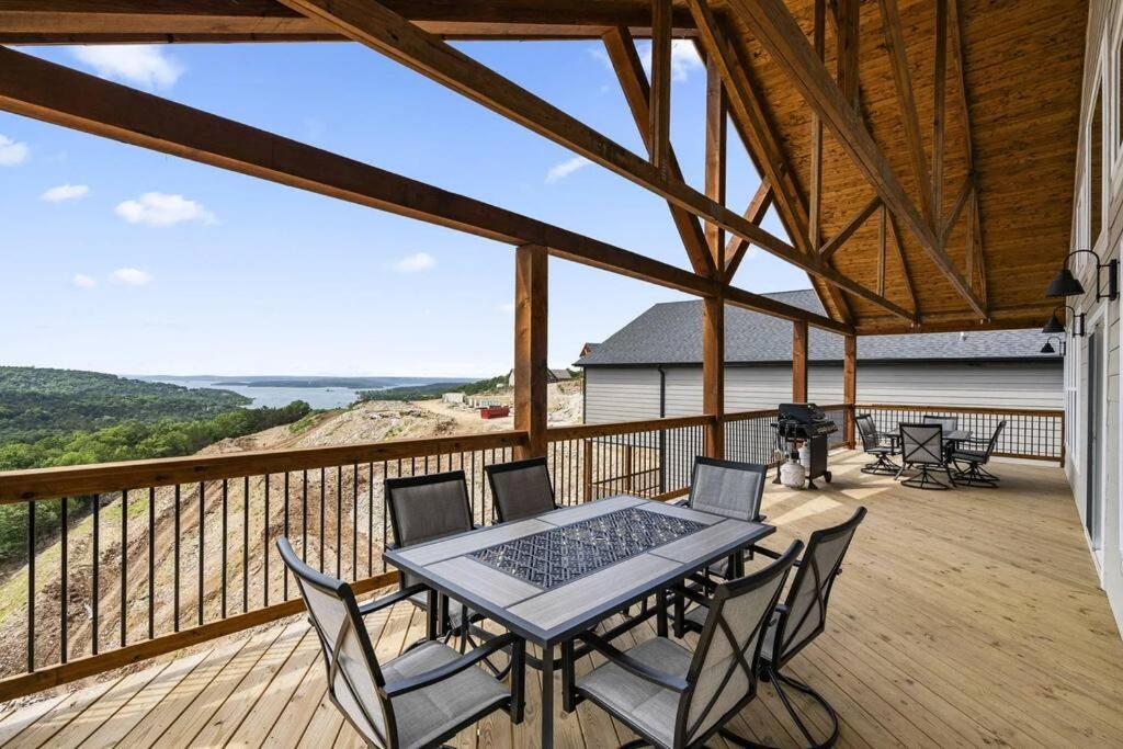 The Lake Fish-Amazing Views-Sleeps 24-Indoor-Outdoor Pools Branson Exteriér fotografie
